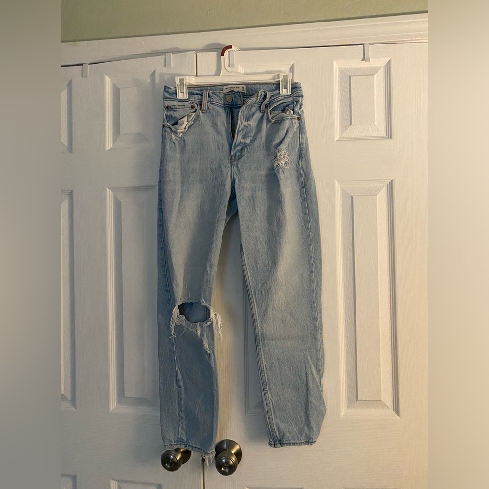 Abercrombie and Fitch Light Blue Distressed Women's Jeans